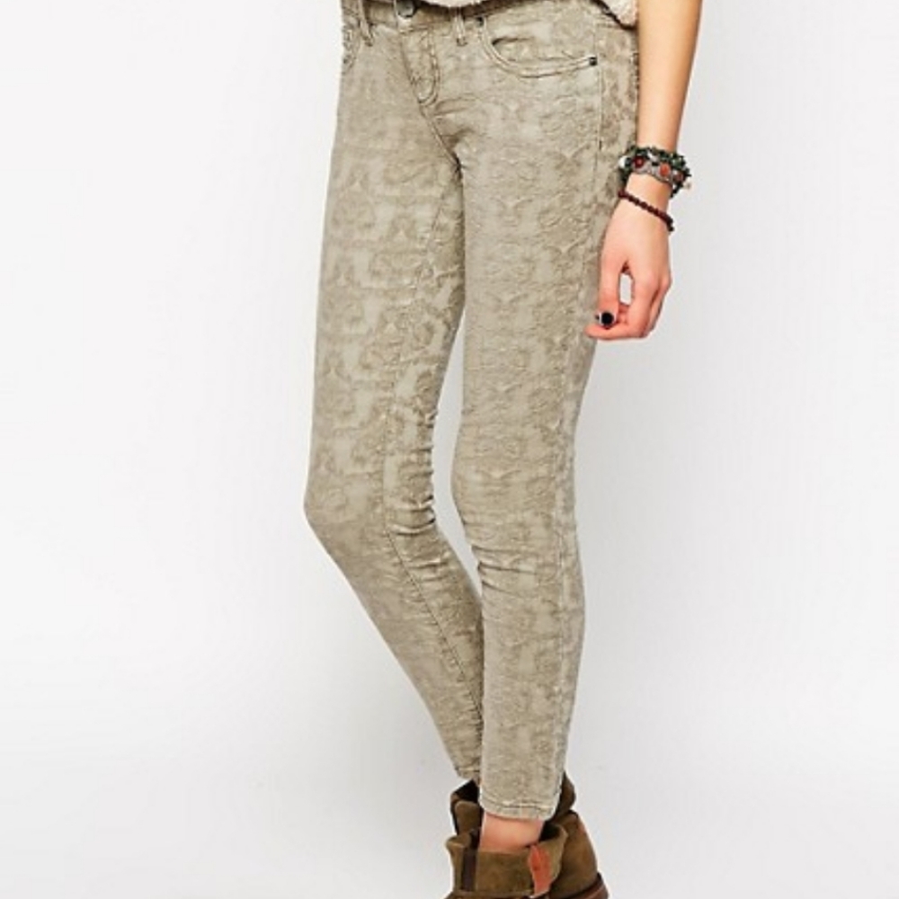 Free people tan textured pants size 24